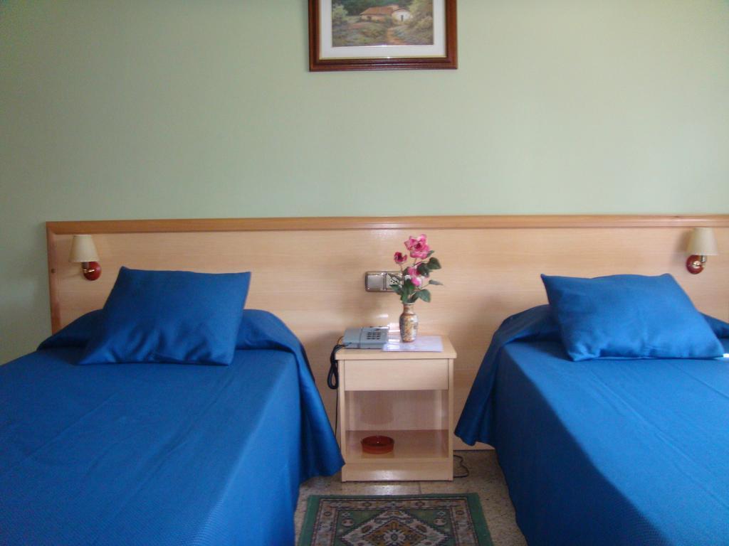 Hostal Casa Joan Сан-Лоренсо-де-Моруніс Номер фото